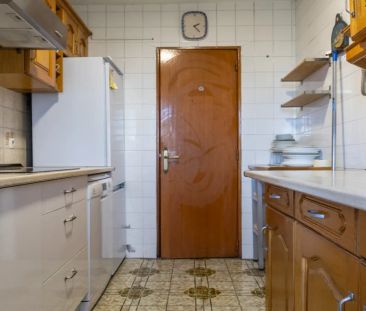 Room in a shared 5-bedroom apartment for rent in Vista Alegre, all bills included - Photo 3