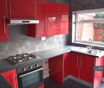 3 bedroom end of terrace house to rent - Photo 4