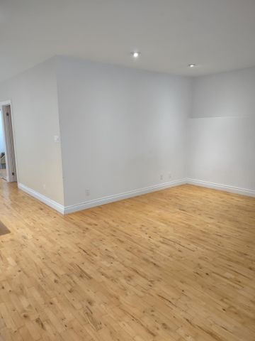 For Lease - 306 PRESLAND Road Unit# B, Overbrook - Castleheights and Area, Ontario - Photo 2