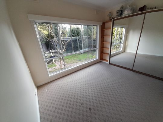 Frankston South - Photo 1