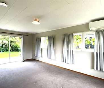 Beautiful Warm 3 Bedroom Home - Photo 1