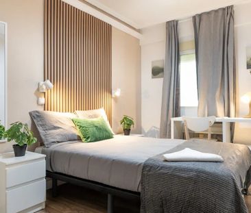 Paseo de los Jesuitas, Madrid, Community of Madrid 28011 - Photo 2