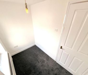 1 bedroom semi-detached house to rent - Photo 2