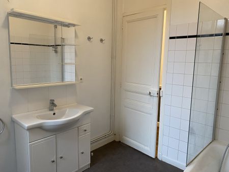 Location Appartement 3 pièces 69m² REIMS 51100 - Photo 5
