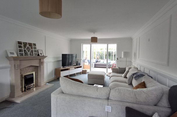 Lime Close - Photo 1