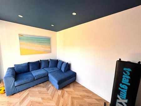 4 bedroom detached house to rent - Photo 3