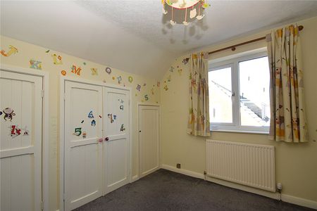 4 bed semi-detached bungalow to rent in Scalby Road, Scarborough, YO13 - Photo 5