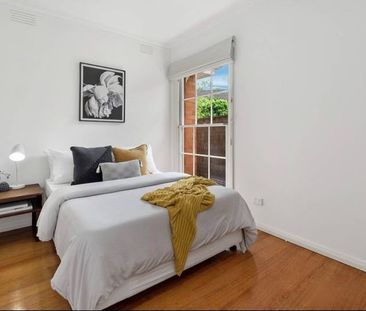 1/15 Ashby Grove, Ivanhoe VIC 3079 - Photo 2