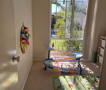 Family home in peaceful cul-de-sac! - Photo 3