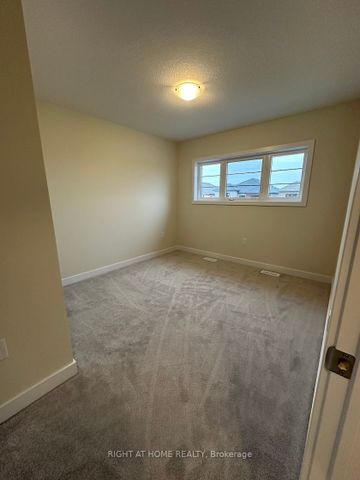 Detached Home For Lease | X8042364 - Photo 2