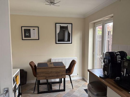 3 bedroom terraced house to rent - Photo 1