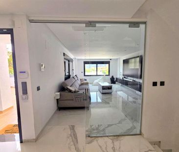 Casa o chalet de alquiler en Carrer del Comtat, Playa de Gandia - Photo 3