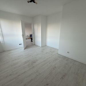 Location Appartement 4 pièces 77m² SURVILLIERS 95470 - Photo 2