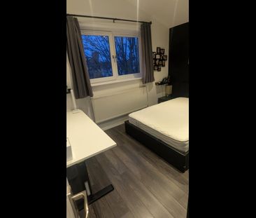 Room in a Shared House, Parnell Road, E3 - Photo 4