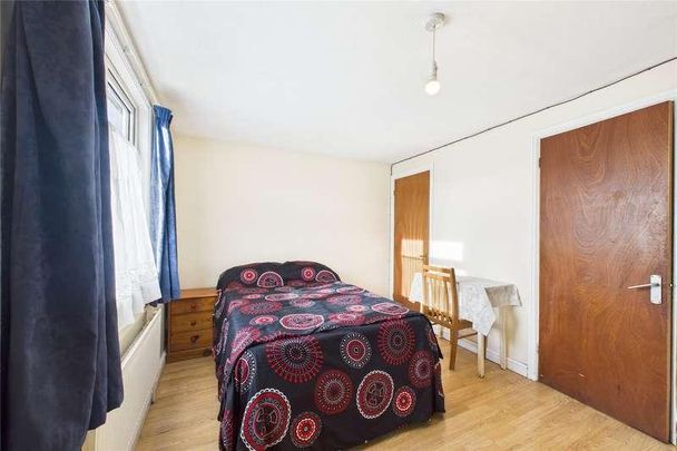 Albert Street, Slough, Berkshire, SL1 - Photo 1