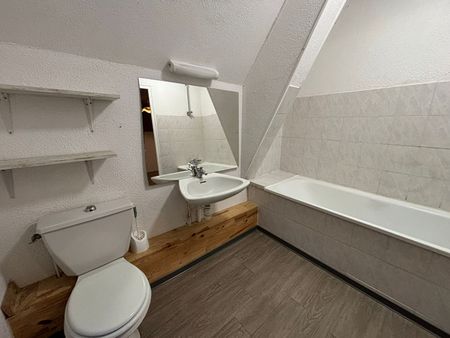 Location Appartement 3 pièces 57m² - Photo 2