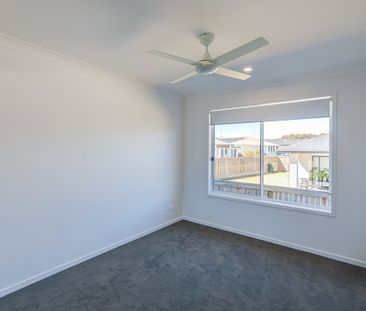 Near New Hampton Style Home in Parks Estate! - Photo 6