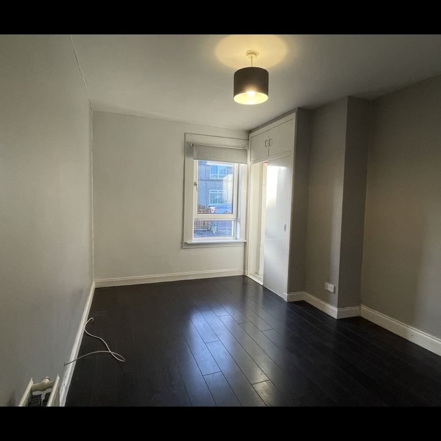 1 Bed Flat, Rutherglen, G73 - Photo 1