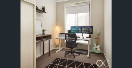 Open the Door to Effortless Modern Living - Photo 4