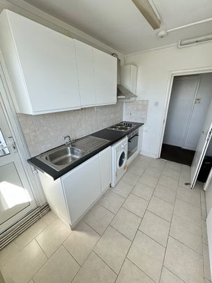4 Bed Flat, Rydal Water, NW1 - Photo 1