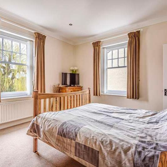 London Place, London Road, Cirencester, GL7 - Photo 1