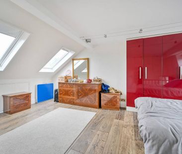 4 bedroom semi-detached house to rent - Photo 3