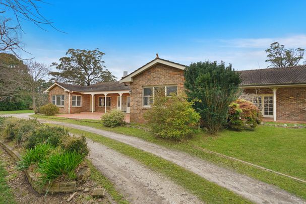 Escape to the country - Photo 1