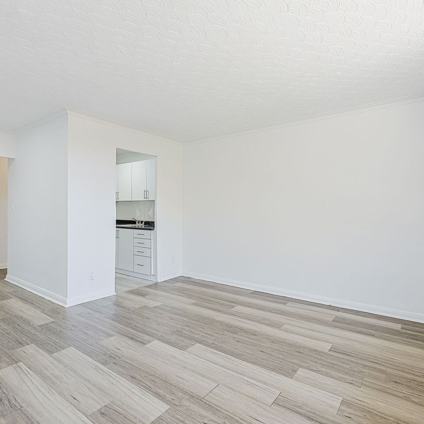 For Lease - 2204 Dufferin Street Unit# 302, Toronto, Ontario - Photo 1