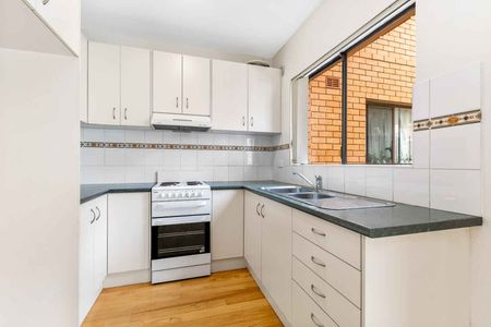 WONDERFUL 1 BEDROOM APARTMENT. - Photo 5