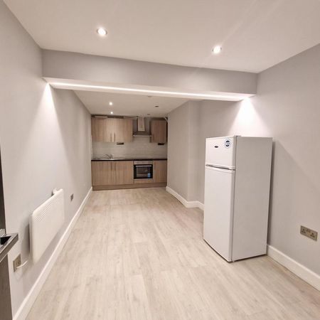 1 bedroom flat to rent - Photo 4