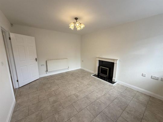 2 bedroom maisonette to rent - Photo 1