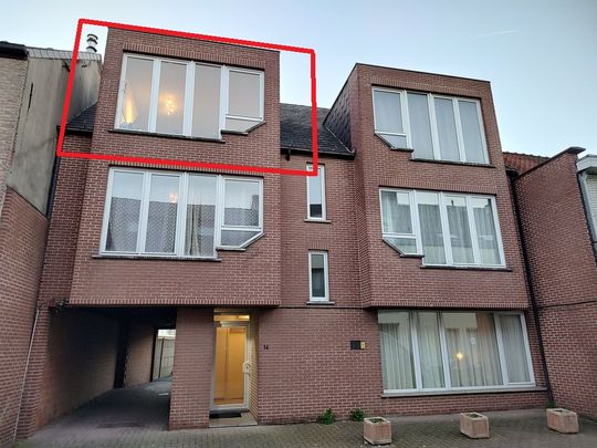 Appartement centraal gelegen nabij openbaar vervoer en E40. - Foto 1