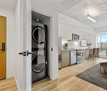 18 Hamilton Ave N, Hintonburg - Mechanicsville, Ottawa, ON - Photo 3