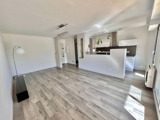 Location Appartement 2 pièces 49m² NICE 06200 - Photo 1