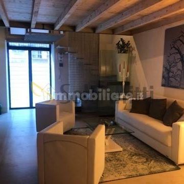 Bilocale via Vittorio Emanuele II 473, Centro Storico, Catania - Foto 1
