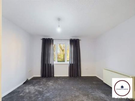 1 bedroom property to rent in Worcester - Photo 2