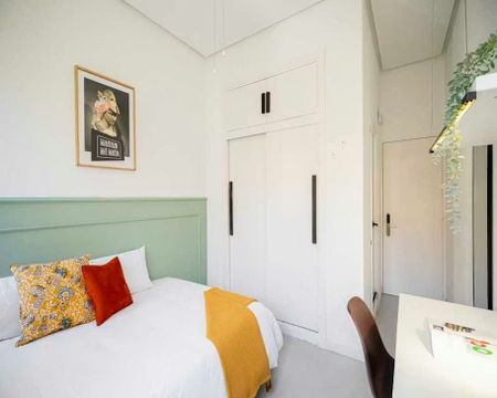 Calle de San Lorenzo, Madrid, Community of Madrid 28004 - Foto 4