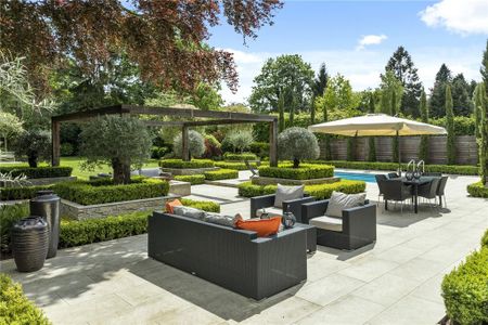 5 bedroom detached house to rent - Photo 3