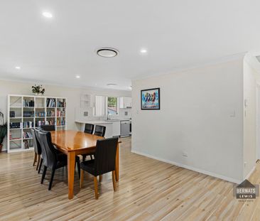 GREAT FAMILY HOME!!! - Photo 3