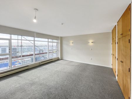 Apartment Living - Photo 5