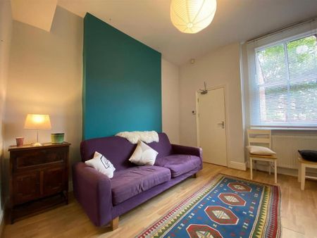 1 bedroom ground floor flat to rent - Photo 3