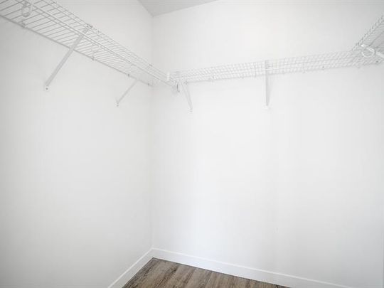 9801 Rue Cérès - Photo 1