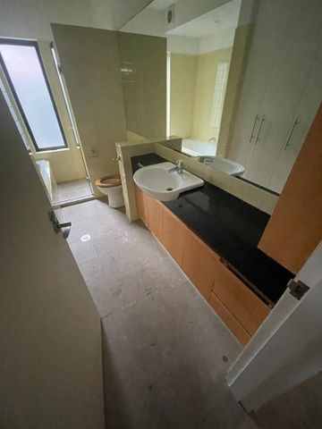 Russell Lea - Photo 4