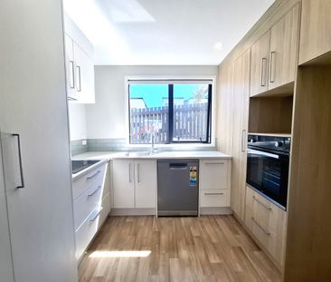 79 Huri Street, Mangere Bridge - Photo 1
