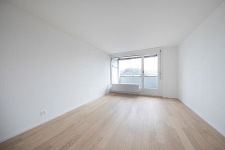 Schöne, helle Wohnung zu vermieten - 5 Minuten vom Bahnhof entfernt! - Foto 4