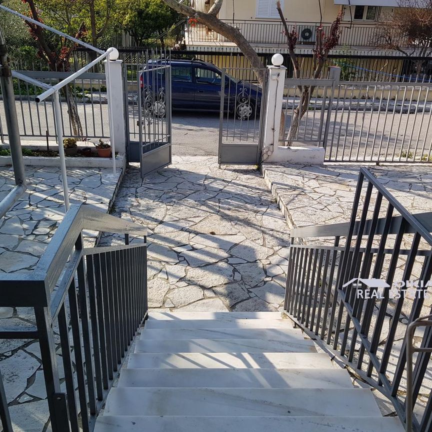 Ενοικιάζεται, Μονοκατοικία, Κάτω Καστελλόκαμπος - Photo 1