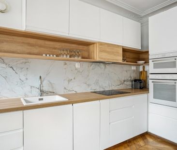 Location Appartement 3 pièces 95m² PARIS 3ème - Photo 1