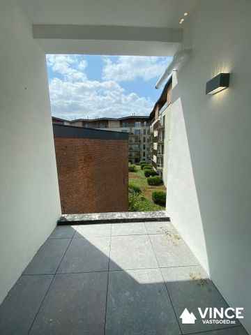 Gerenoveerd éénslaapkamerappartement in hartje Antwerpen - Photo 3