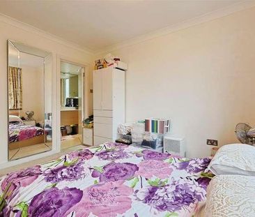 Warwick House, Windsor Way, London, W14 - Photo 2
