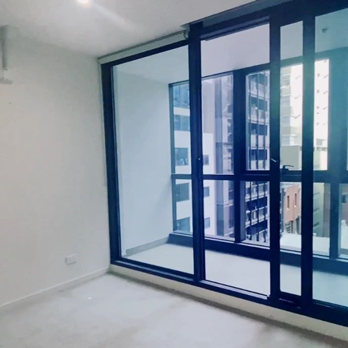 3 Bedroom - furnished - Photo 1